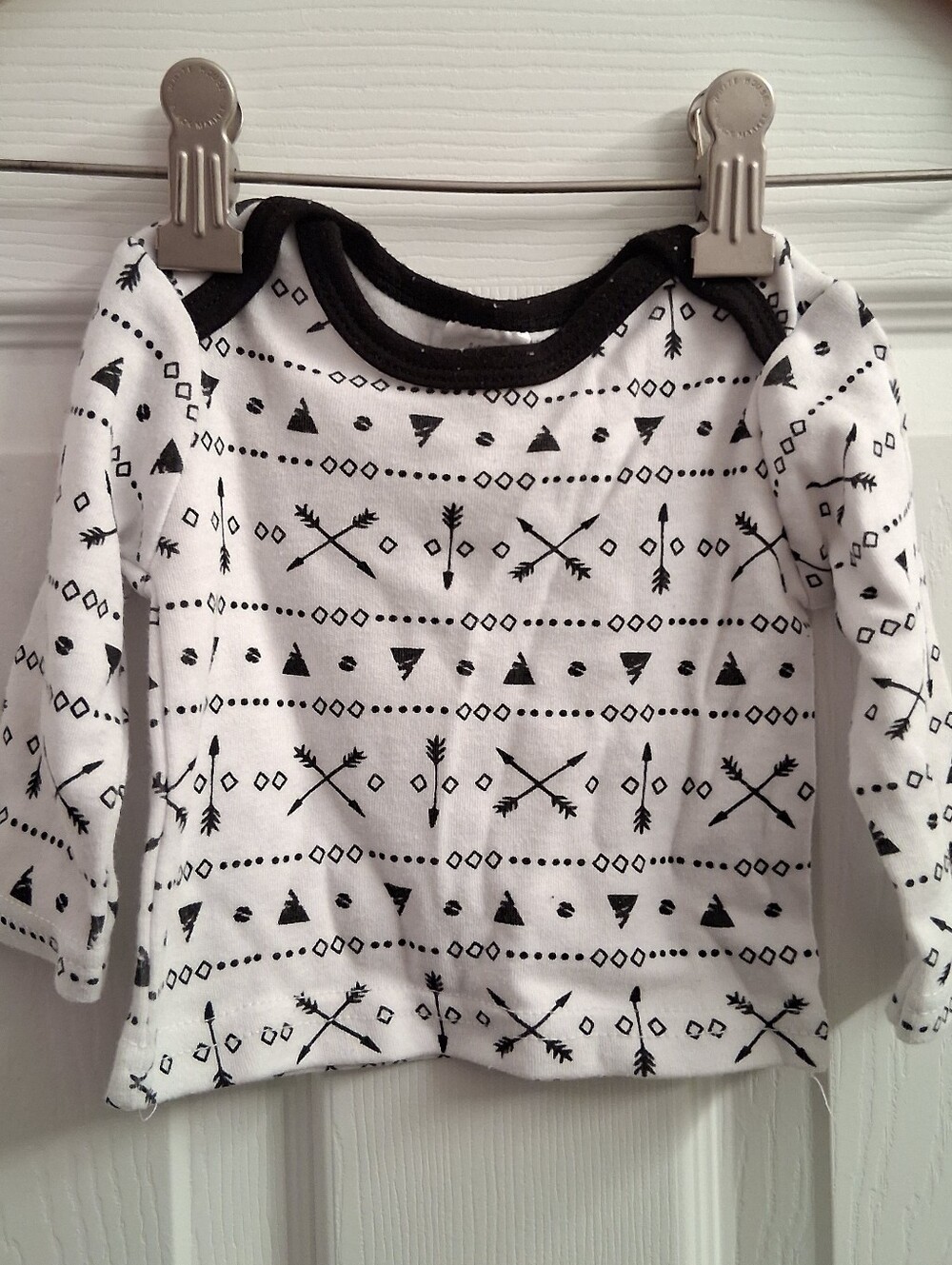 Arrow Print Top 0-3 Months